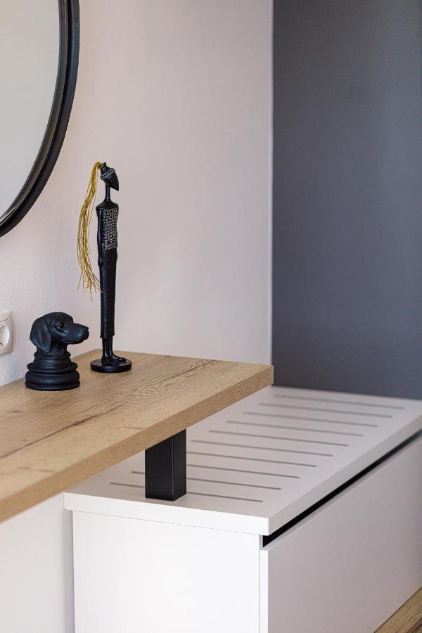 Eleven Boutique Suites Stavromenos  Exteriör bild