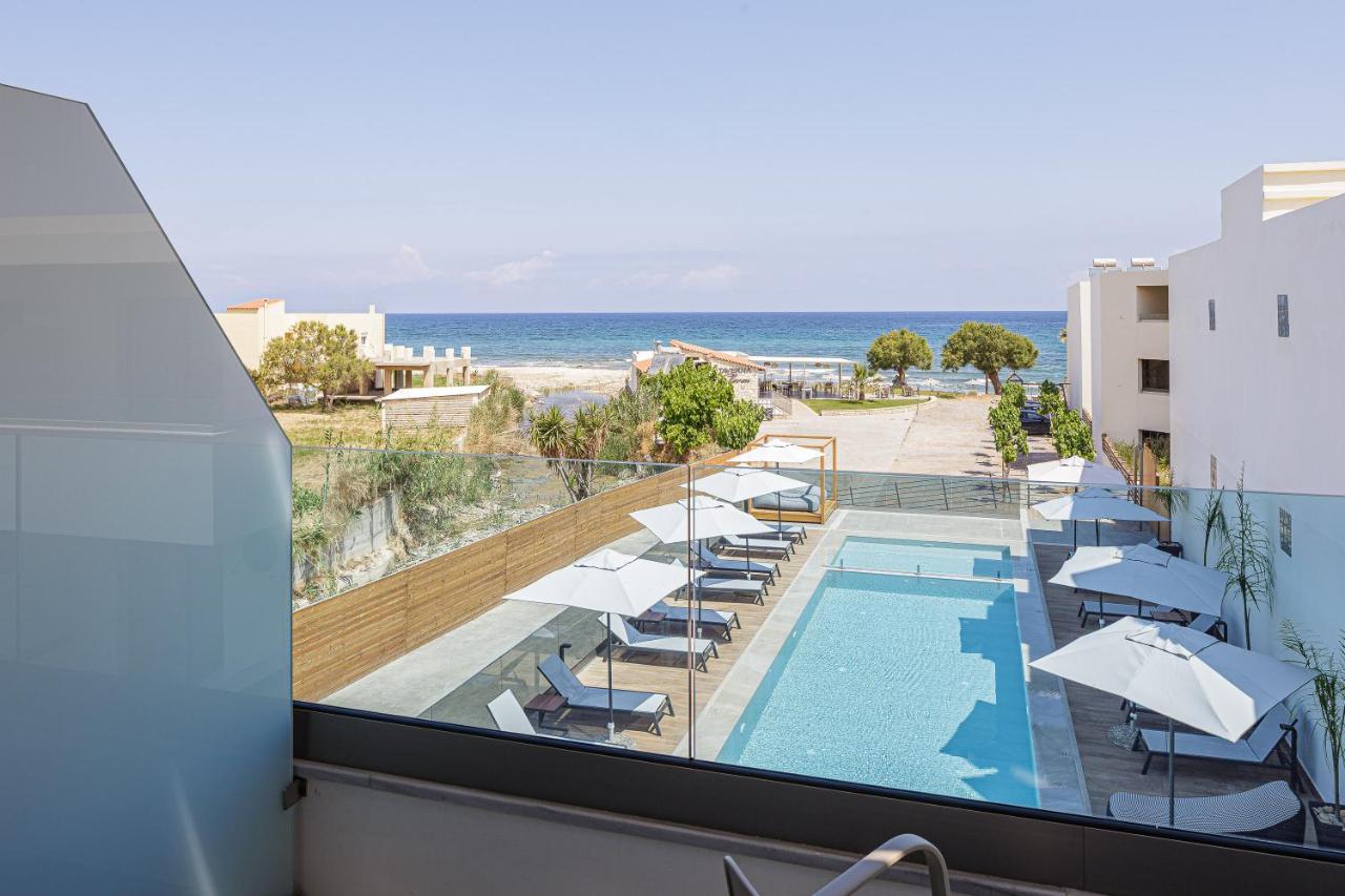 Eleven Boutique Suites Stavromenos  Exteriör bild