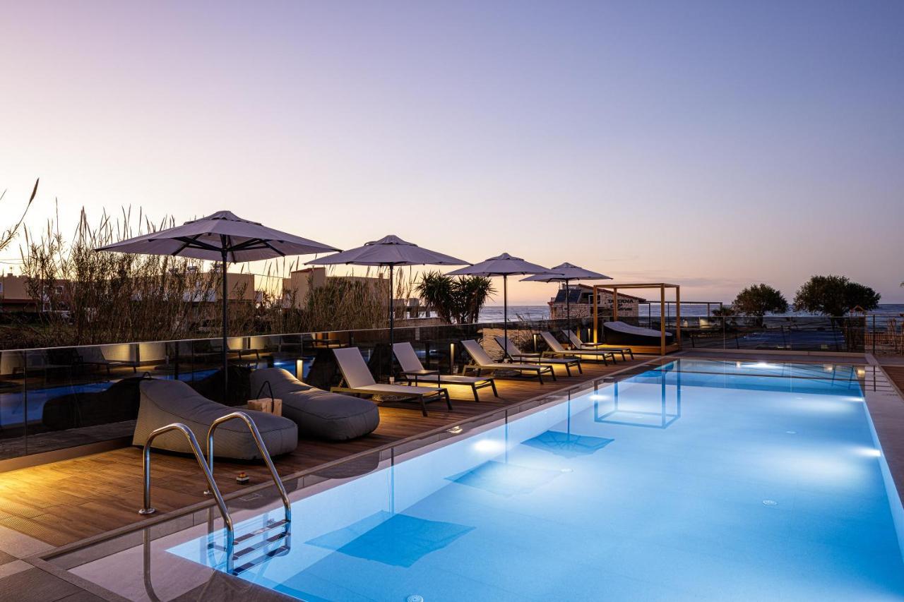 Eleven Boutique Suites Stavromenos  Exteriör bild